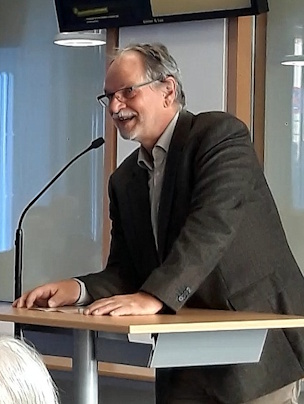 AbiJub2026 - Begrüßung durch Rektor Peer Güßfeld